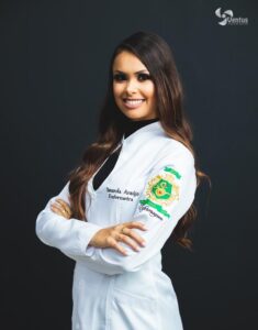 Leia mais sobre o artigo Egressa de sucesso trabalha na Clínica Médica do Hospital das Clínicas Dr. Mário Ribeiro