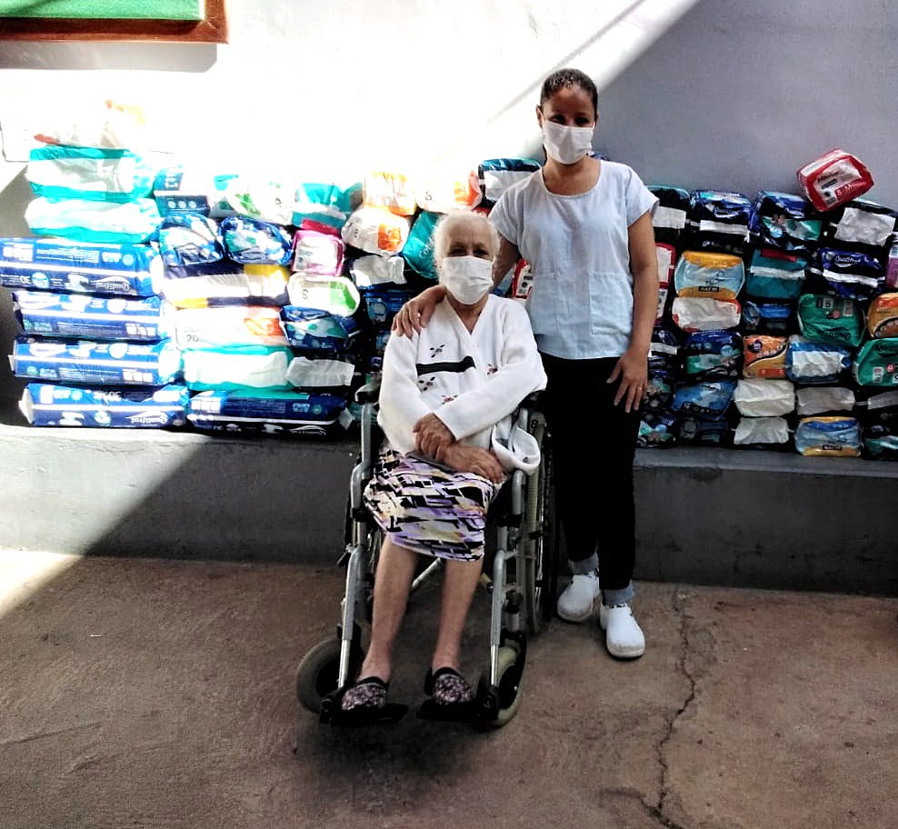 Leia mais sobre o artigo Acadêmicos de Nutrição realizam trote humanizado em prol do Lar das Velhinhas