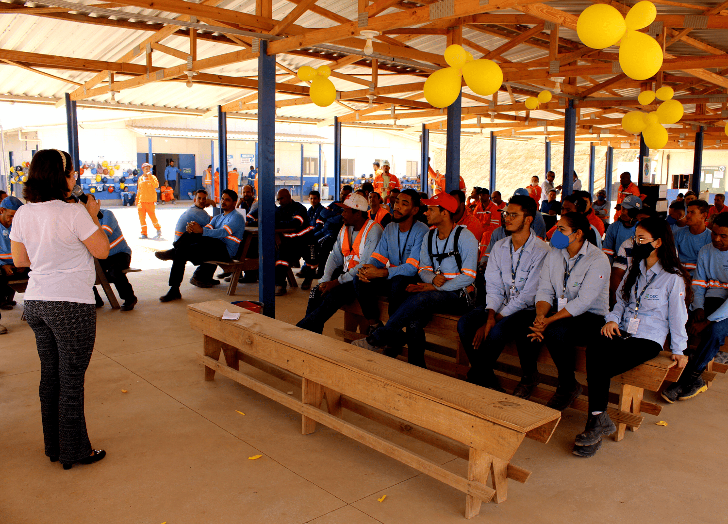 Leia mais sobre o artigo Empresa Eurofarma Recebe Alunos de Psicologia Durante Setembro Amarelo