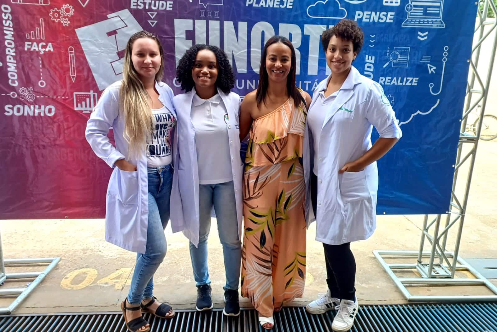 No momento, você está visualizando Laboratório Itinerante chega à E.E.Hamilton Lopes